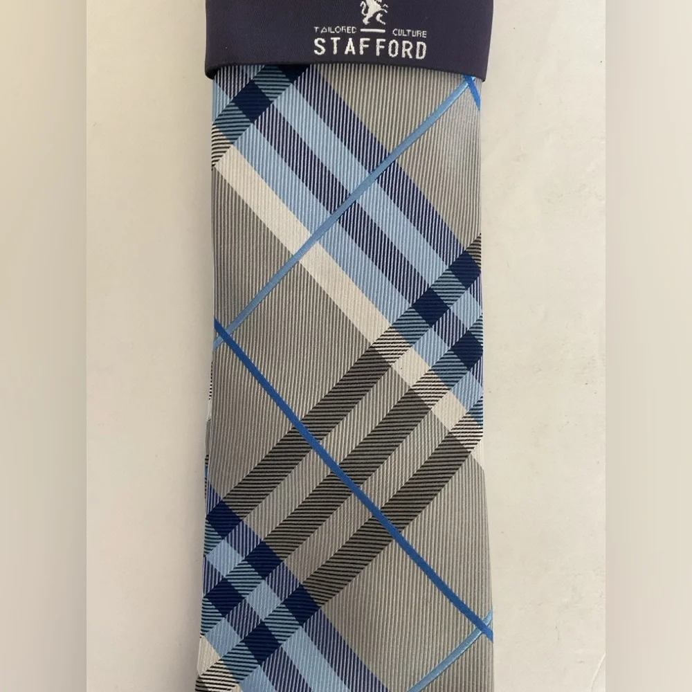 Stanford NWT 100% Silk Blue Silver Tie
